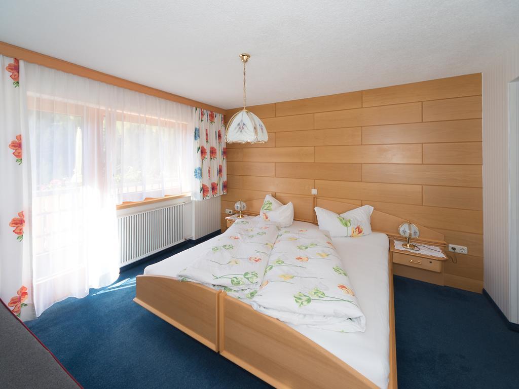 Haus Margrith Alpenblick Appartements Damuels Room photo